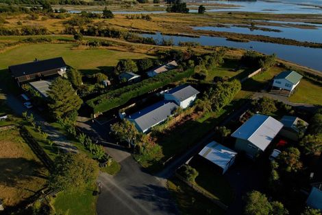 Photo of property in 20b Swindells Road, Waikuku Beach, 7473