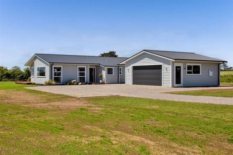 Photo of property in 1253 Upland Road, Egmont Village, Inglewood, 4386