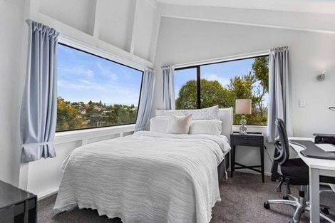 Photo of property in 2/4 Catrina Avenue, Birkenhead, Auckland, 0626