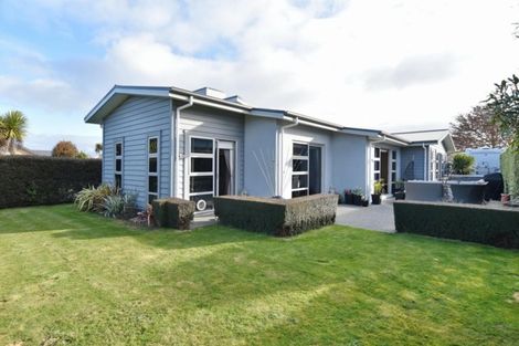 Photo of property in 24 Cedar Place, Rangiora, 7400