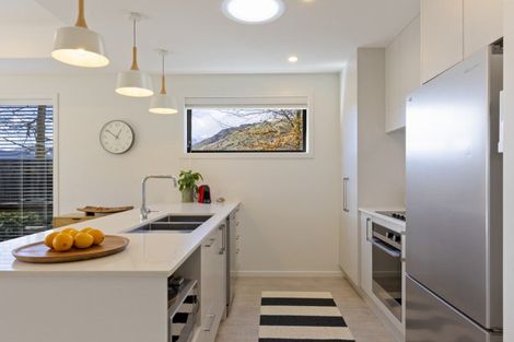 Photo of property in 11 Red Cottage Drive, Lake Hayes, Queenstown, 9304