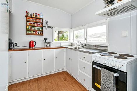 Photo of property in 182 Queen Street, Pukekohe, 2120