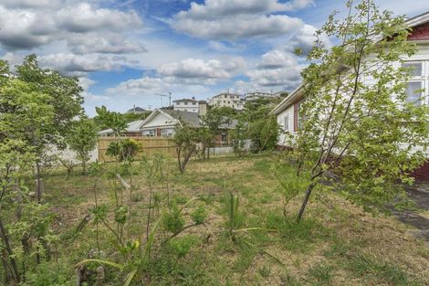 Photo of property in 37 Tahuna Road, Tainui, Dunedin, 9013