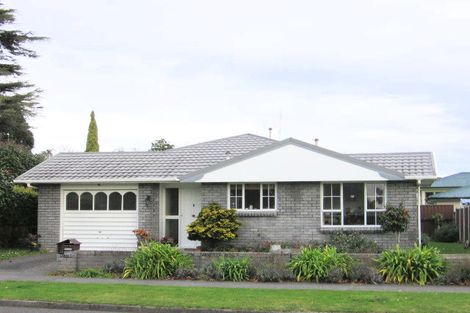 Photo of property in 111 Waterloo Crescent, Hokowhitu, Palmerston North, 4410