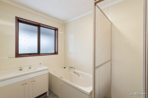 Photo of property in 115 Gemstone Drive, Birchville, Upper Hutt, 5018