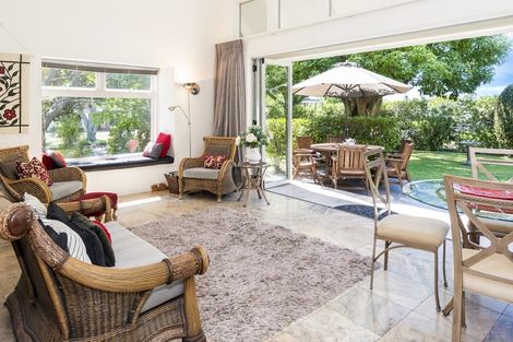 Photo of property in 130 Fisher Parade, Sunnyhills, Auckland, 2010