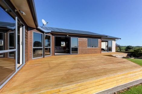 Photo of property in 39 Allan Road, Burgess Park, New Plymouth, 4371