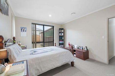 Photo of property in 17 Durbin Court, Greenhithe, Auckland, 0632