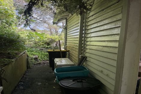 Photo of property in 22 Saint Michaels Crescent, Kelburn, Wellington, 6012