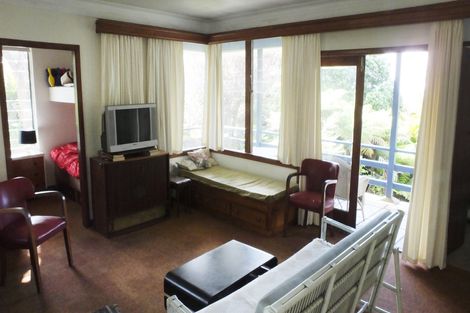 Photo of property in 85 Leigh Road, Leigh, 0985