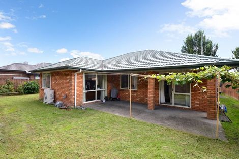 Photo of property in 16 Mickelson Avenue, Rototuna, Hamilton, 3210