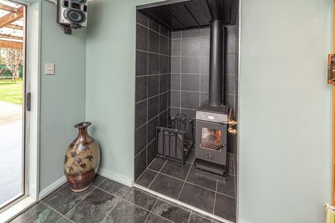 Photo of property in 408 Kaiwhaiki Road, Kaiwhaiki, Whanganui, 4575