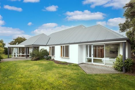 Photo of property in 255 Avonhead Road, Avonhead, Christchurch, 8042