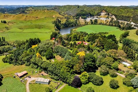 Photo of property in 505 Aorere Road, Ararata, Eltham, 4399