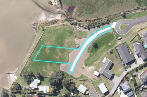 Photo of property in 23 Goble Road, Clarks Beach, 2679