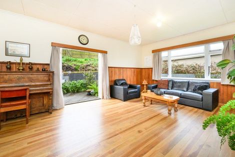 Photo of property in 23 Jenks Street, Foxton, 4814