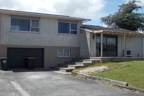 Photo of property in 4 Waltham Court, Cloverlea, Palmerston North, 4412