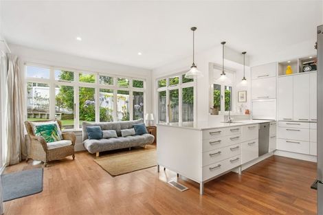 Photo of property in 88 Hackthorne Road, Cashmere, Christchurch, 8022