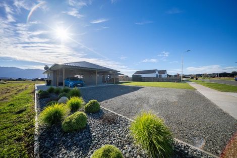 Photo of property in 22 Marakura Drive, Te Anau, 9600
