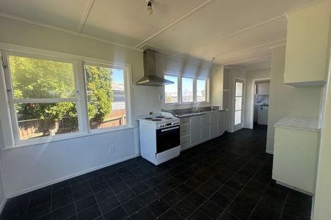 Photo of property in 411 Huia Place, Camberley, Hastings, 4120