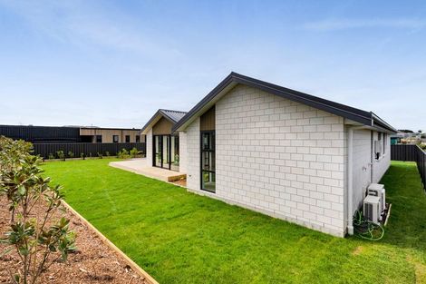 Photo of property in 11a James Drive, Bell Block, New Plymouth, 4312