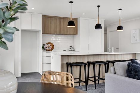 Photo of property in 33a List Street, Welbourn, New Plymouth, 4310