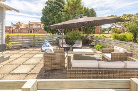 Photo of property in 97 Liverpool Street, College Estate, Whanganui, 4500