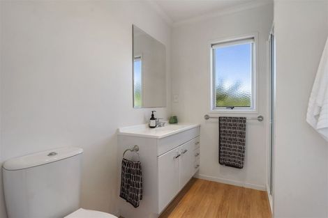 Photo of property in 67a Beach Haven Road, Beach Haven, Auckland, 0626