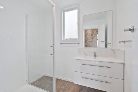 Photo of property in 54 Valley Road, Hikurangi, 0114