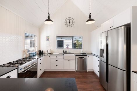 Photo of property in 39 Hibiscus Avenue, Mount Maunganui, 3116