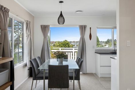 Photo of property in 9 Amorino Drive, Red Beach, 0932