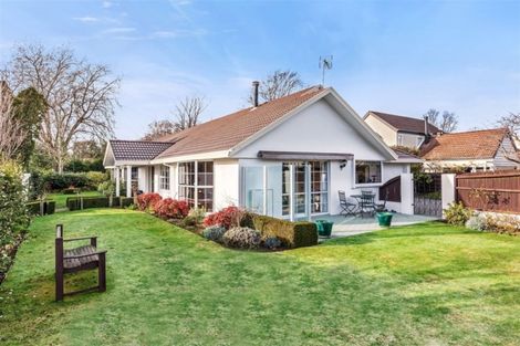 Photo of property in 125 Fendalton Road, Fendalton, Christchurch, 8014