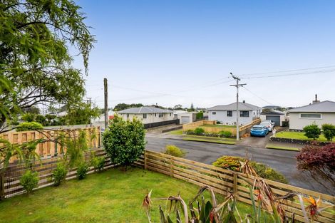 Photo of property in 5 Watene Crescent, Waitara, 4320