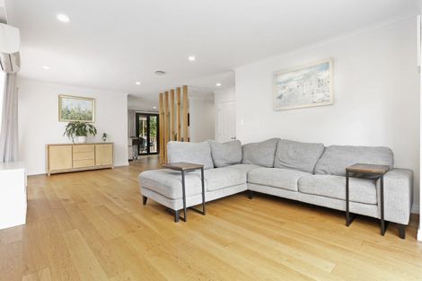 Photo of property in 18 Belle Verde Drive, Sunnynook, Auckland, 0630