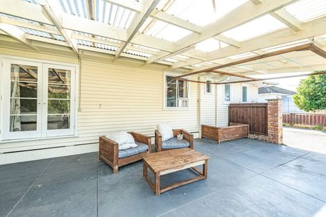 Photo of property in 12 Manuka Street, Castlecliff, Whanganui, 4501