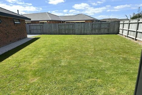 Photo of property in 42 Peter Hall Drive, Kelvin Grove, Palmerston North, 4414