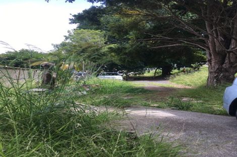 Photo of property in 28 Howard Road, Northcote, Auckland, 0627