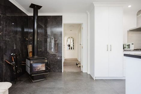 Photo of property in 14 Aerodrome Road, Dannevirke, 4972