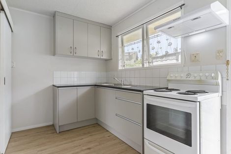 Photo of property in 2/9 Wells Road, Bucklands Beach, Auckland, 2012