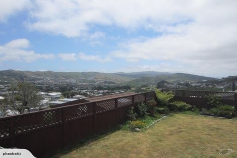 Photo of property in 26 Jane Grove, Paparangi, Wellington, 6037