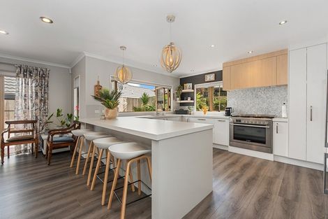 Photo of property in 62 Cairns Crescent, Rototuna, Hamilton, 3210