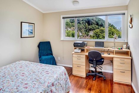 Photo of property in 13 Taumaru Avenue, Lowry Bay, Lower Hutt, 5013