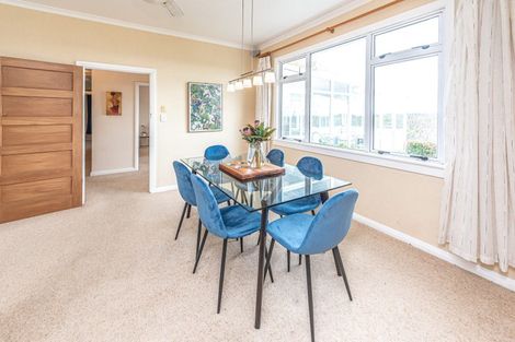 Photo of property in 6 Bristow Street, Saint Johns Hill, Whanganui, 4501