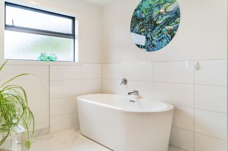 Photo of property in 15 Pacific View, Whitby, Porirua, 5024