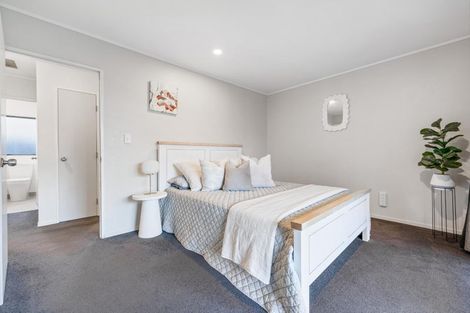 Photo of property in 7 Bannings Way, Hobsonville, Auckland, 0618