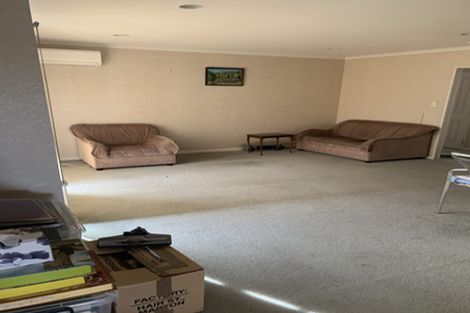 Photo of property in 13 Moss Crescent, Takanini, 2112