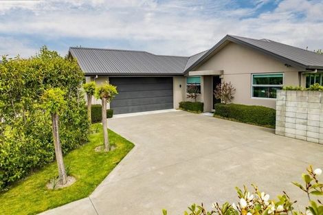 Photo of property in 28 De Castro Drive, Blenheim, 7201