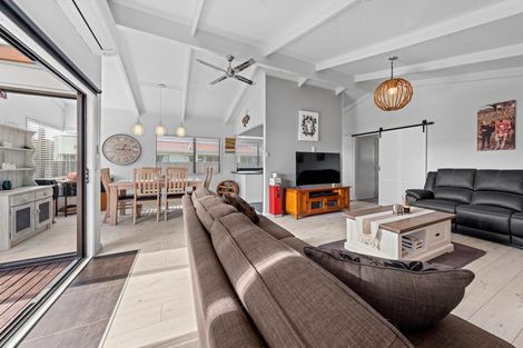 Photo of property in 9 Rahiri Street, Waitara, 4320