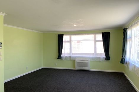 Photo of property in 8 Bushby Place, Bryndwr, Christchurch, 8053