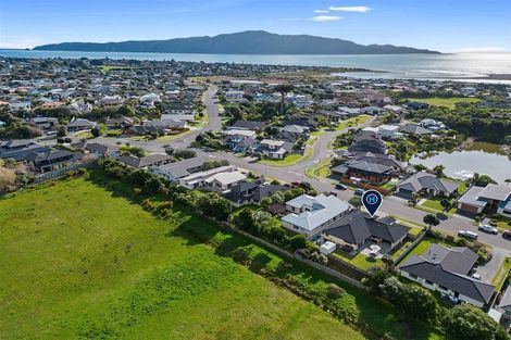 Photo of property in 82 The Drive, Paraparaumu Beach, Paraparaumu, 5032